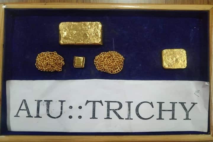 Gold worth Rs 72.7 lakh seized at Trichy airport