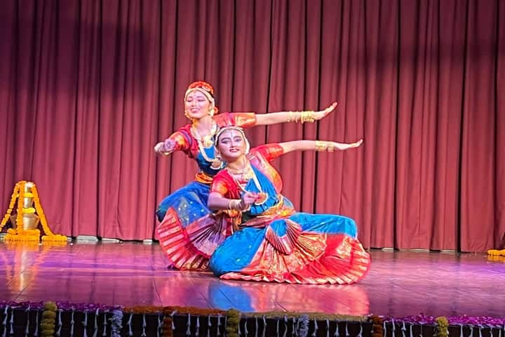 Scintillating performance by Guru Bhavani Anantharaman’s students enthral audience