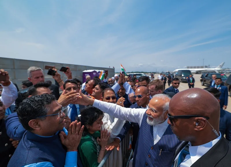 PM Modi begins US visit, gets a rousing welcome in New York