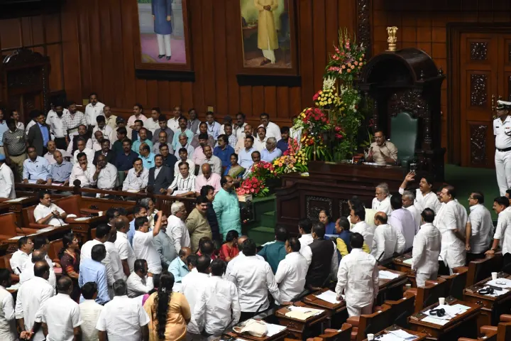 Congress Govt under fire as 5 freebie guarantees fall flat in Karnataka