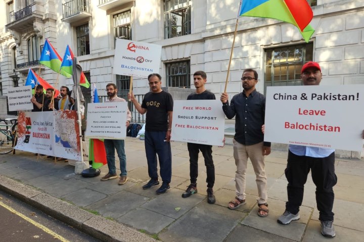 Baloch internationalise struggle, hold ‘vigil’ outside Chinese embassy in London 