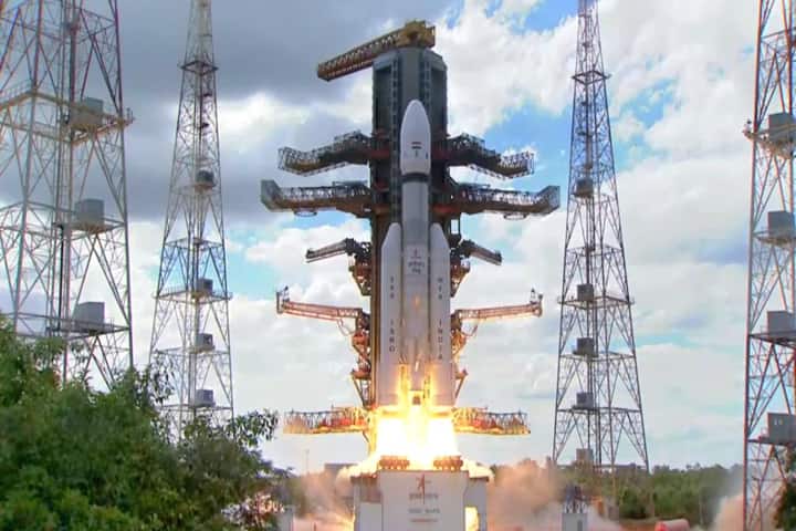 Chandrayaan-3 clears Earth orbit and heads closer to Moon