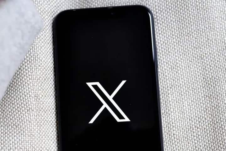 X to soon let users search for jobs