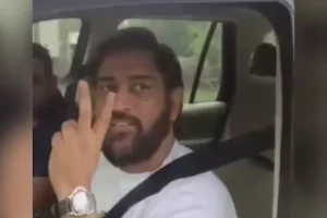 Watch: MS Dhoni requests fans to guide him onto the right road to Ranchi