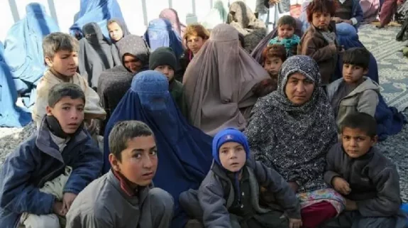 Afghan refugees could face serious human rights violations as Pakistan threatens to use force to evict them