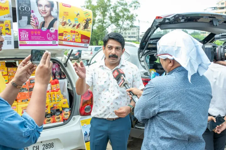 Kochi Car boot sale1