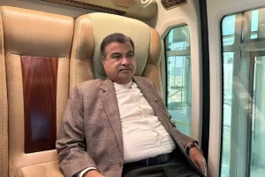 Will Nitin Gadkari finally announce sky bus service for Indian cities?