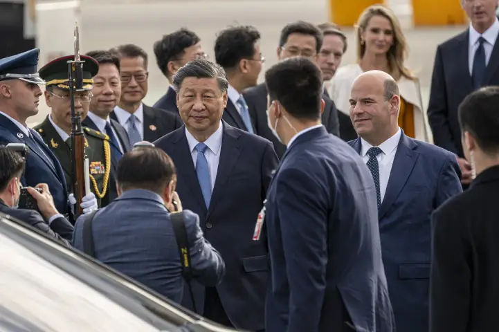 Chinese President Xi Jinping arrives in San Francisco for talks with Biden