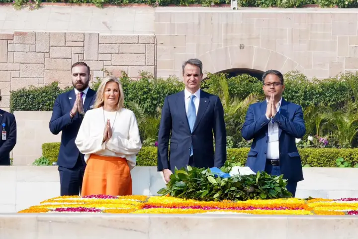 Greek PM Kyriakos Mitsotakis and his wife visit Raj Ghat, pay tribute to Mahatma Gandhi
