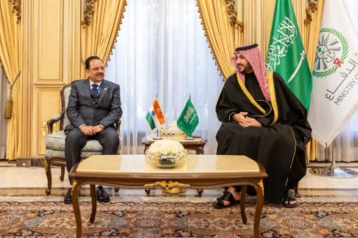MoS Defence holds talks with Saudi Defence Minister