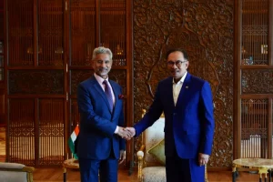 EAM Jaishankar calls on Malaysian PM, appreciates his vision for India-Malaysia ties