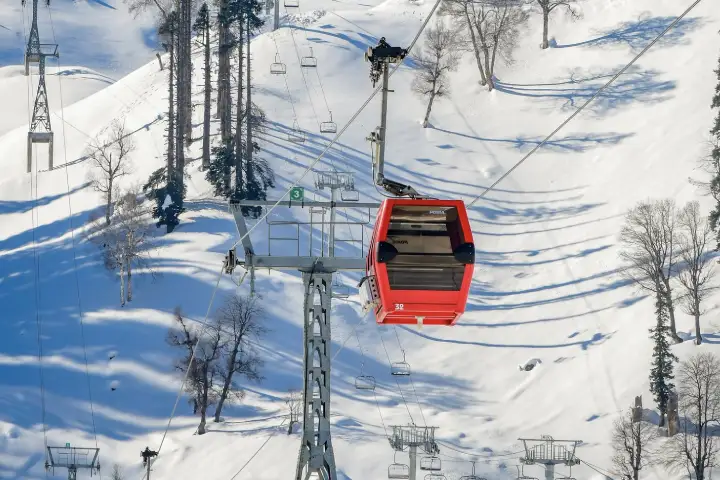J&K’s Gulmarg Gondola cable car project earns record Rs 110 cr in FY 2023-24