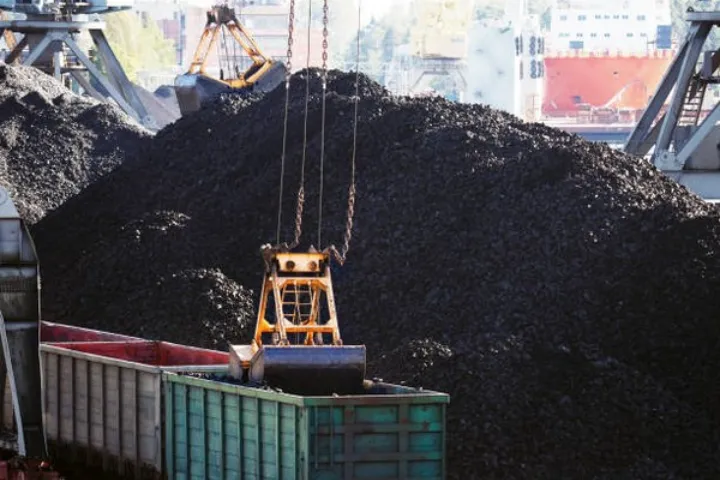 India coal sector shows highest growth among core industries in Feb 2024
